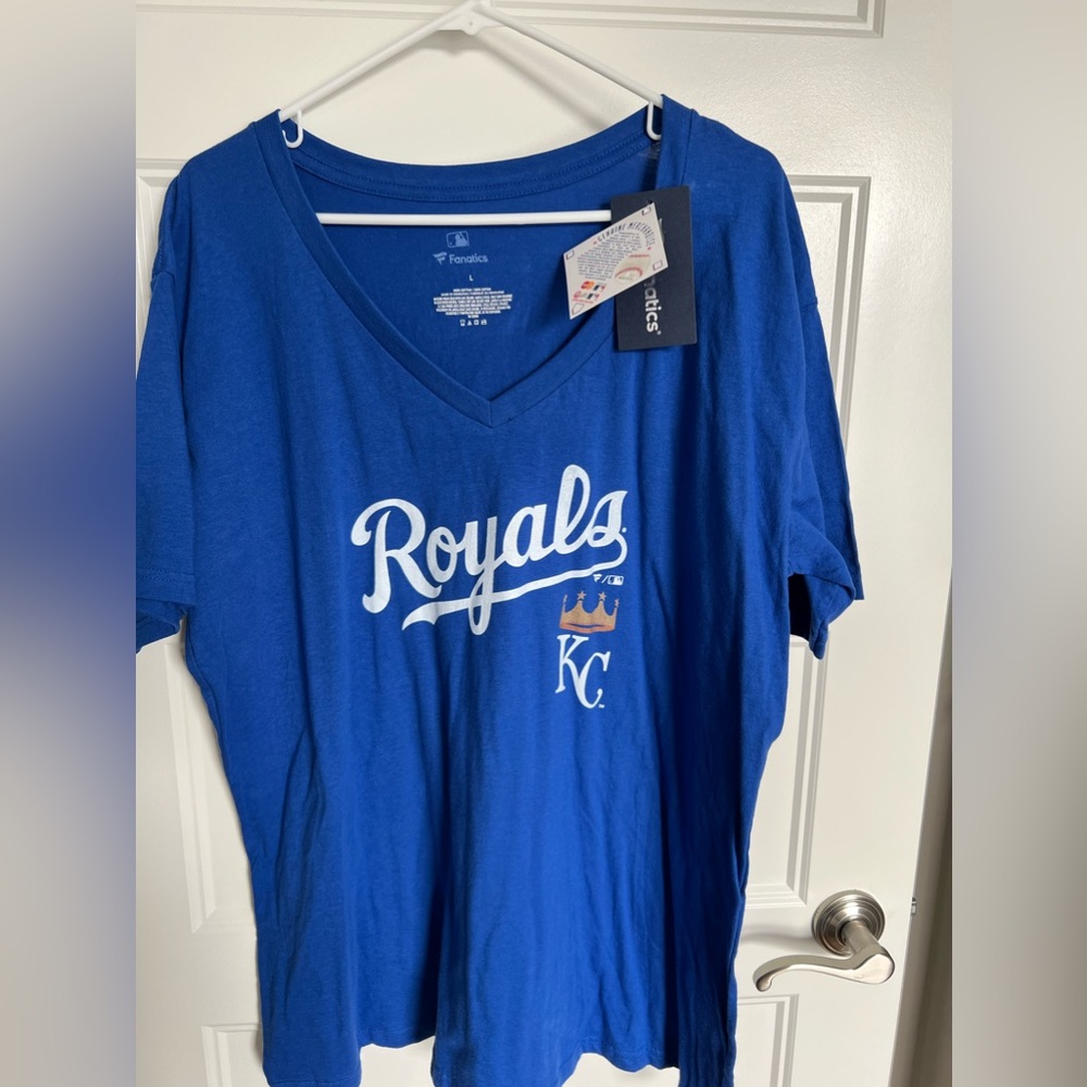 KC Royals, short sleeve, v neck tee
